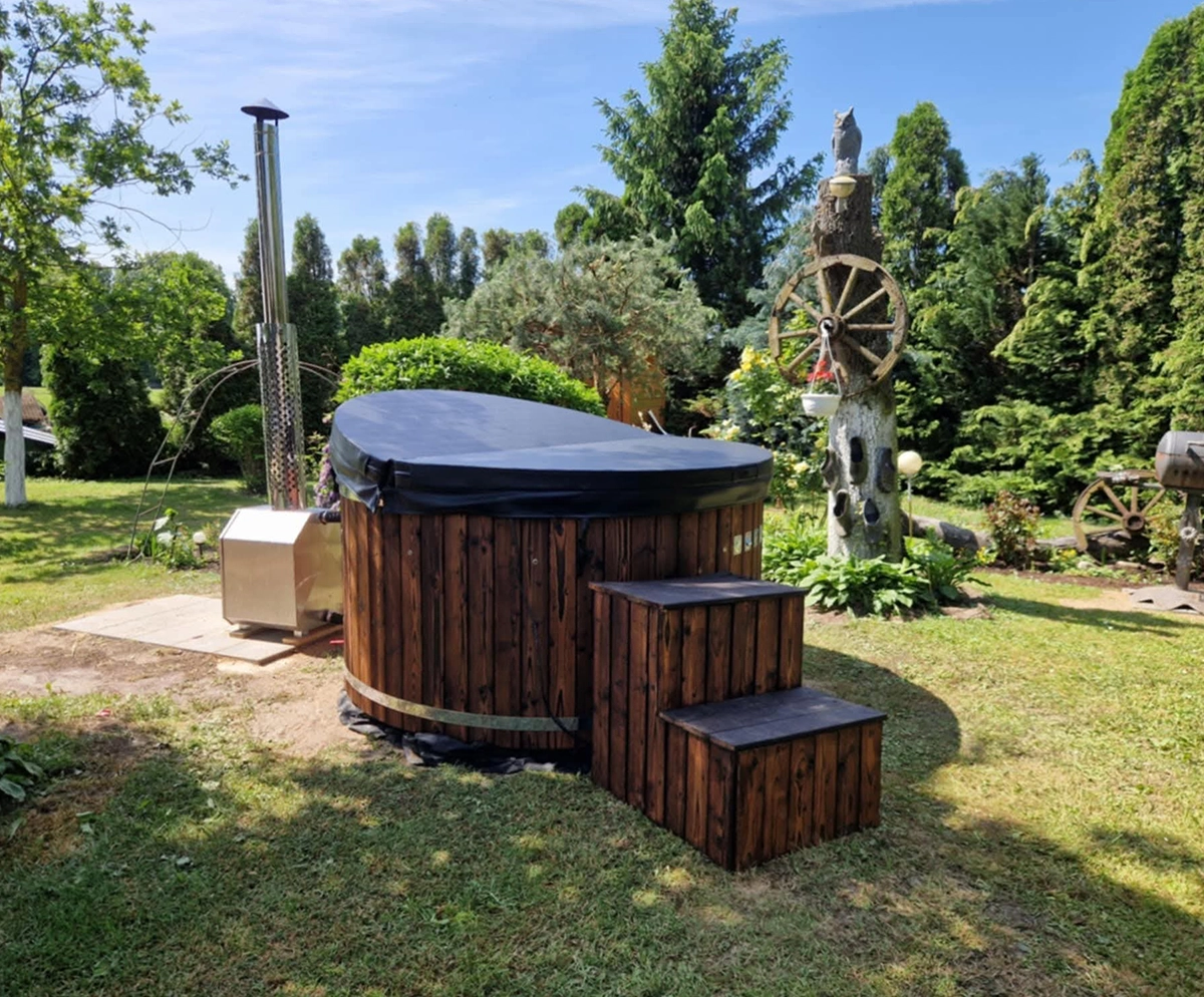 Wooden hot tub 6–8 person by GreenArt Landscapers in Aberdeen Aberdeenshire